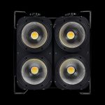 Accecatore LED 4x100W in Prospettiva Frontale su Sfondo Nero