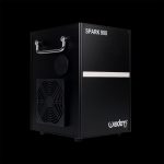 Cold Spark Machine Nera 900W su Sfondo Nero