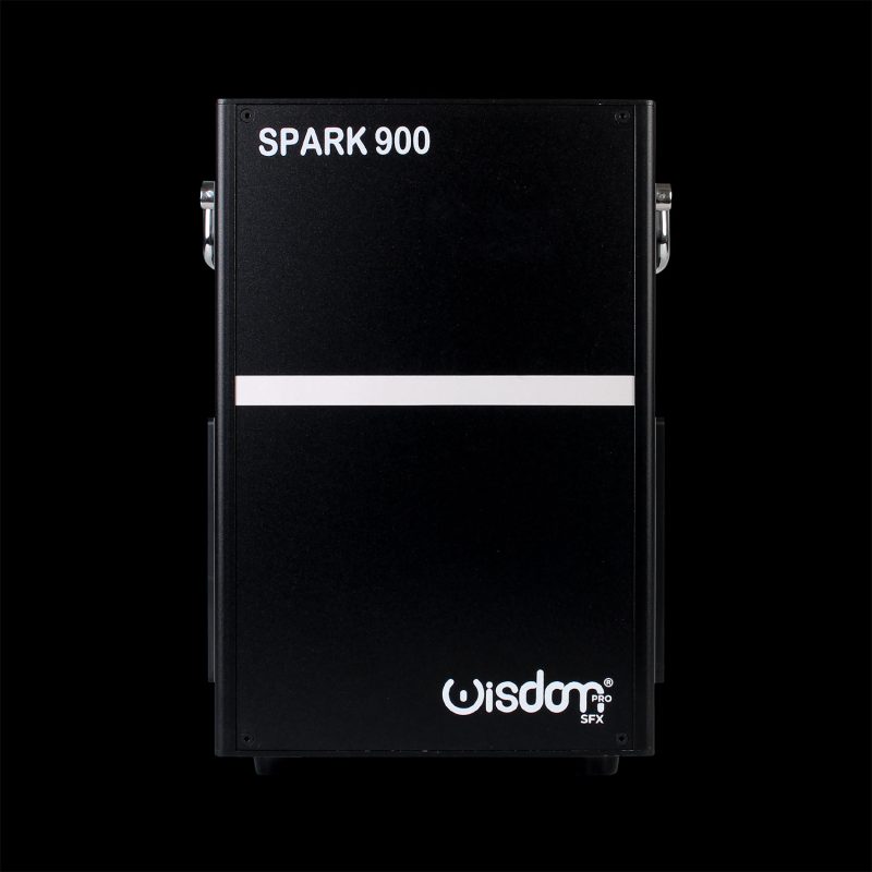 Cold Spark Machine 900w in Prospettiva Frontale su Sfondo Nero